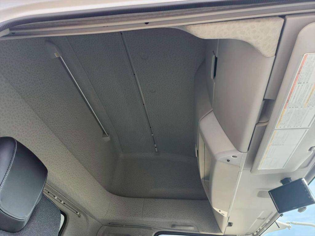 いすゞフォワードアルミウイング増トン（6t・8t）[写真24]