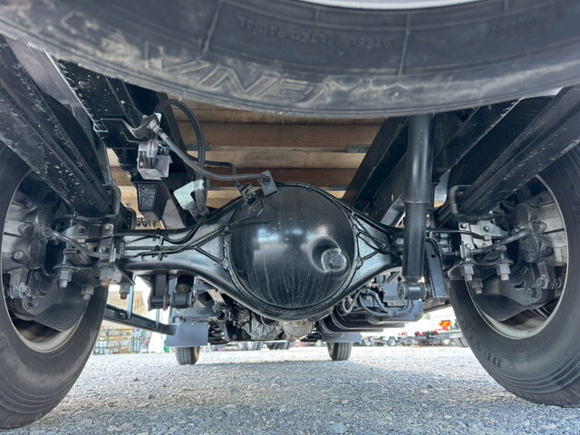 いすゞエルフ平ボディ小型（2t・3t）[写真23]