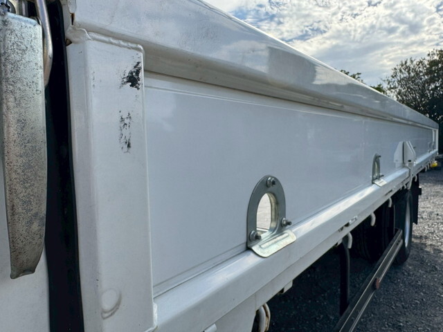 いすゞエルフ平ボディ小型（2t・3t）[写真08]