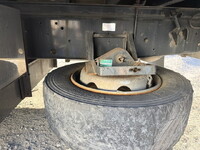 いすゞギガ平ボディ大型（10t）[写真27]