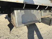 いすゞギガ平ボディ大型（10t）[写真28]