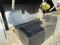 いすゞギガ平ボディ大型（10t）[写真29]