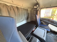 いすゞギガ平ボディ大型（10t）[写真40]