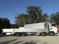 いすゞギガ平ボディ大型（10t）[写真09]