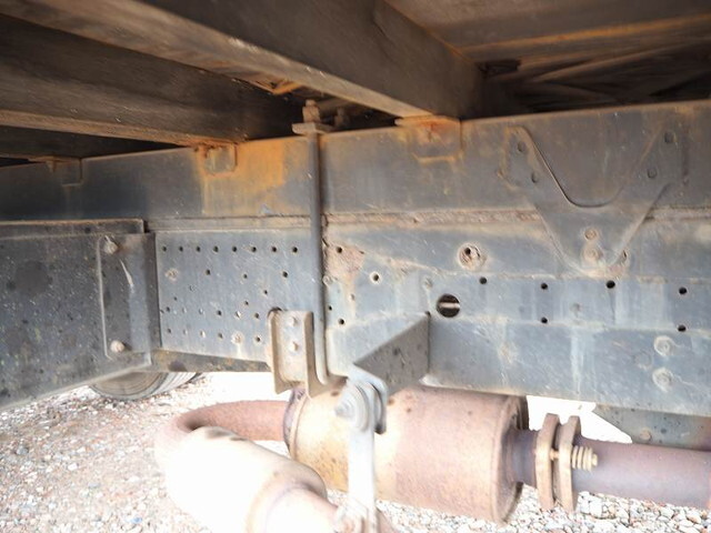 いすゞフォワードクレーン4段増トン（6t・8t）[写真23]