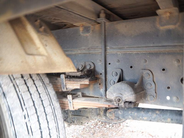 いすゞフォワードクレーン4段増トン（6t・8t）[写真24]