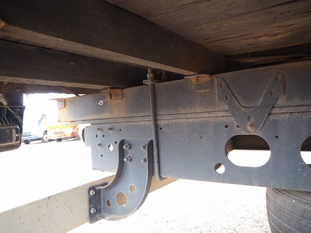 いすゞフォワードクレーン4段増トン（6t・8t）[写真26]