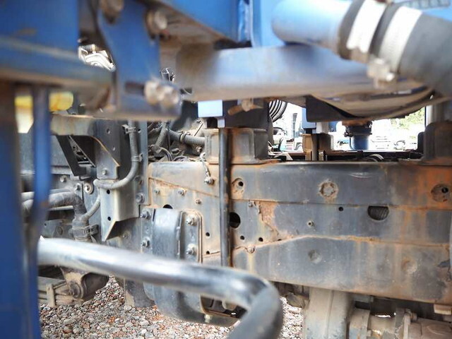 いすゞフォワードクレーン4段増トン（6t・8t）[写真30]