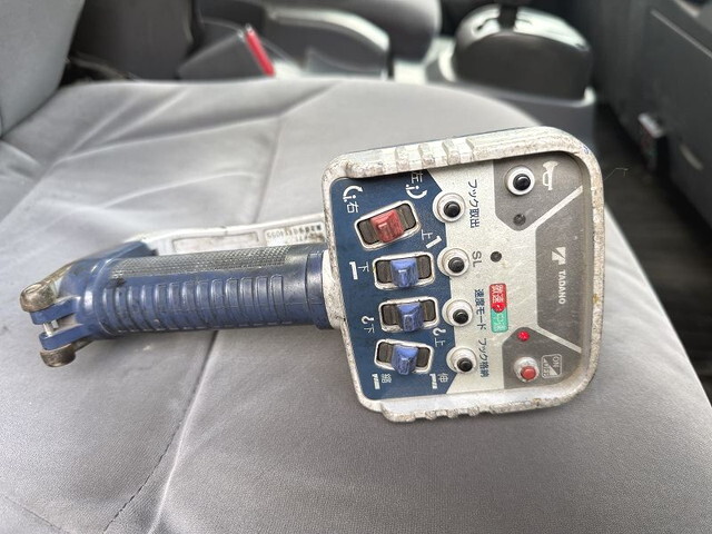 いすゞエルフクレーン4段小型（2t・3t）[写真11]