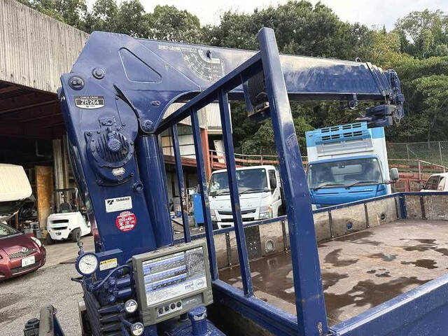 いすゞエルフクレーン4段小型（2t・3t）[写真16]