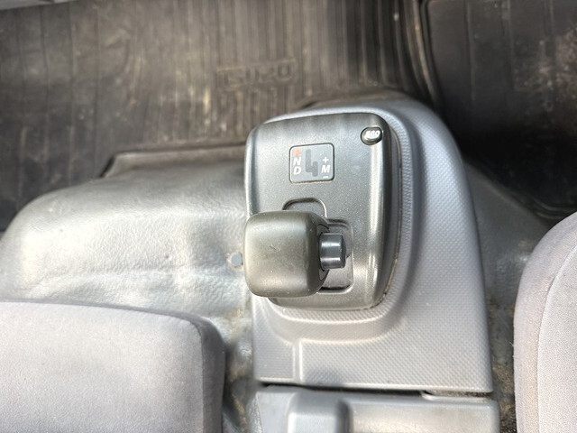 いすゞエルフクレーン4段小型（2t・3t）[写真33]