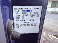 いすゞエルフクレーン4段小型（2t・3t）[写真41]