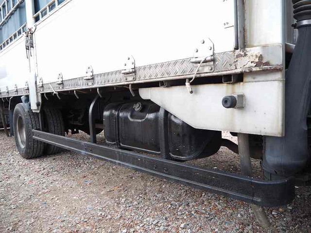 いすゞエルフ家畜運搬車小型（2t・3t）[写真12]