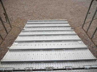 いすゞエルフ家畜運搬車小型（2t・3t）[写真24]