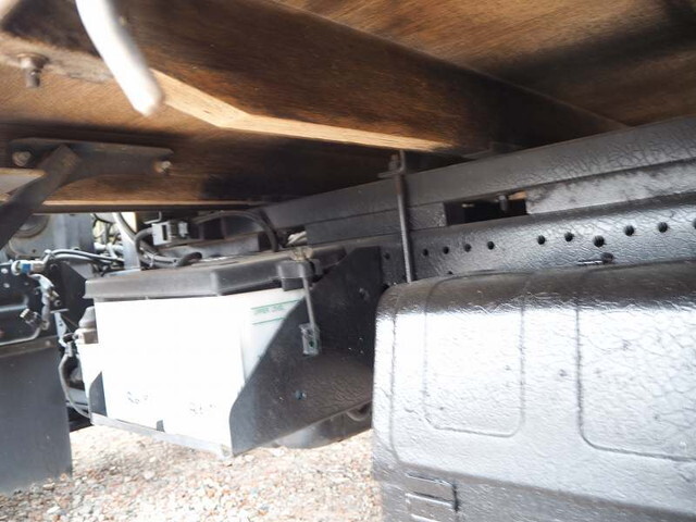 いすゞエルフ家畜運搬車小型（2t・3t）[写真28]