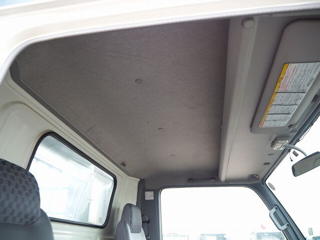 いすゞエルフ家畜運搬車小型（2t・3t）[写真36]