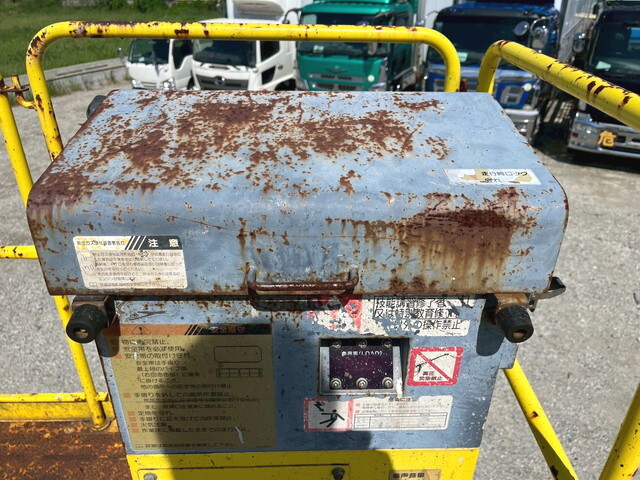 いすゞエルフ高所作業車小型（2t・3t）[写真11]