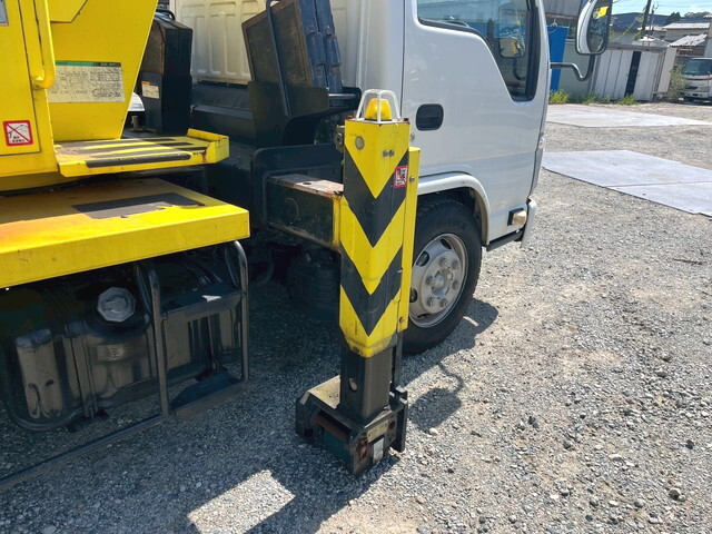 いすゞエルフ高所作業車小型（2t・3t）[写真13]