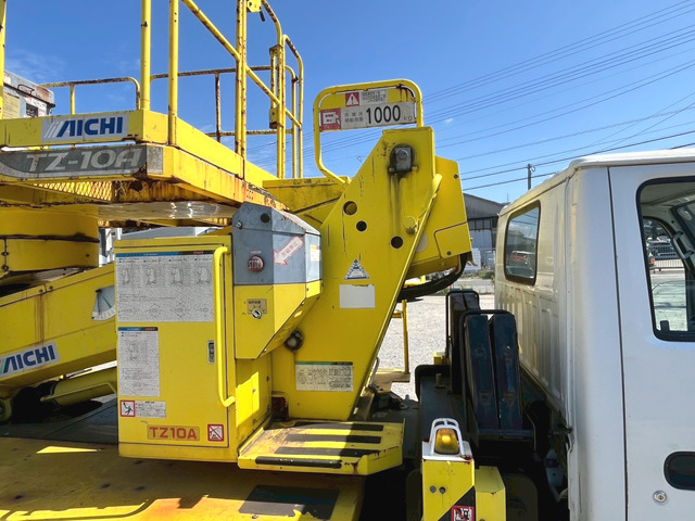 いすゞエルフ高所作業車小型（2t・3t）[写真06]