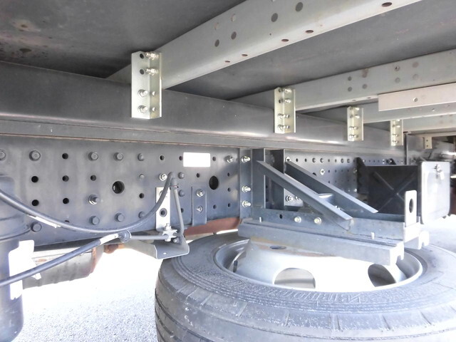 三菱キャンターアルミバン小型（2t・3t）[写真15]