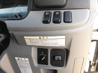 三菱キャンターアルミバン小型（2t・3t）[写真21]