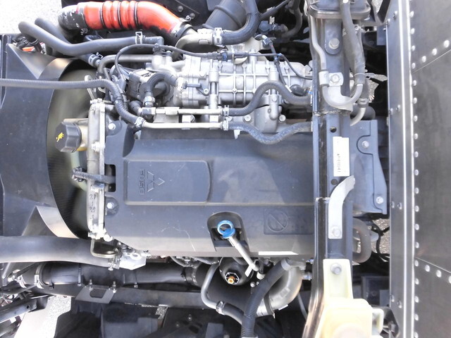 三菱キャンターアルミバン小型（2t・3t）[写真23]