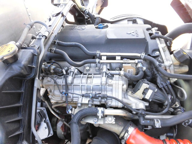 三菱キャンターアルミバン小型（2t・3t）[写真25]