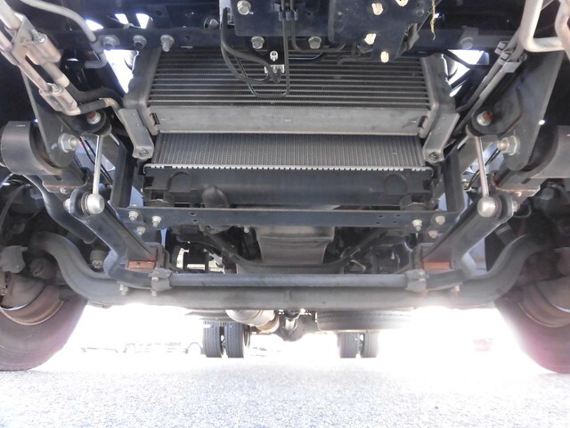 三菱キャンターアルミバン小型（2t・3t）[写真26]