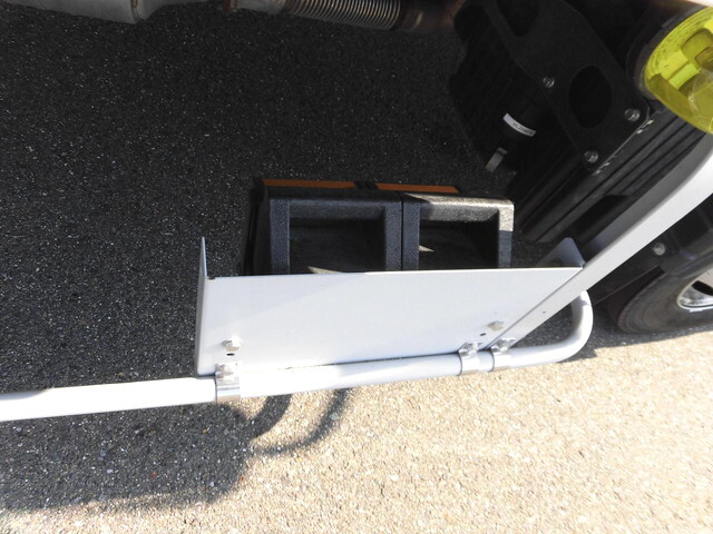 三菱キャンターアルミバン小型（2t・3t）[写真27]