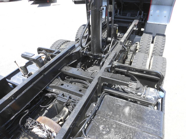 日野プロフィアダンプ大型（10t）[写真09]
