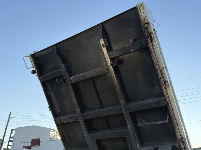 日産アトラスダンプ小型（2t・3t）[写真13]