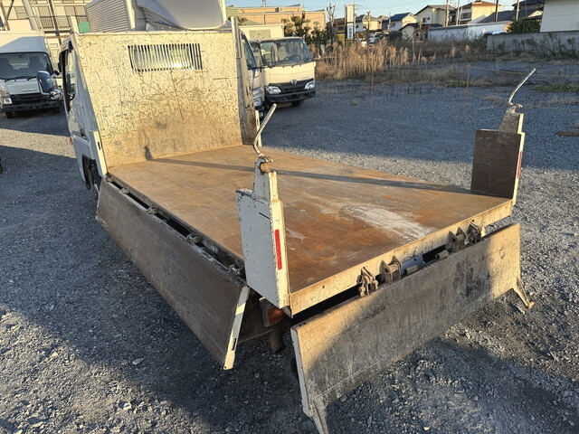 日産アトラスダンプ小型（2t・3t）[写真15]