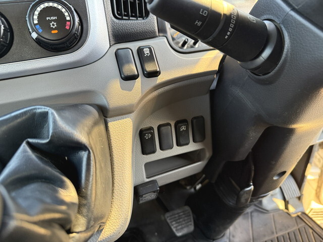 日産アトラスダンプ小型（2t・3t）[写真32]