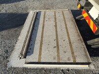 三菱ふそうキャンターアルミバン小型（2t・3t）[写真10]