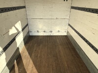 三菱ふそうキャンターアルミバン小型（2t・3t）[写真12]