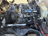 三菱ふそうキャンターアルミバン小型（2t・3t）[写真18]