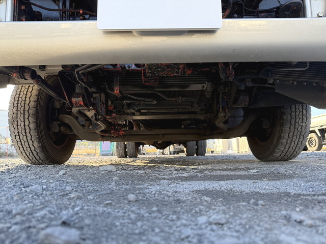 三菱ふそうキャンターアルミバン小型（2t・3t）[写真23]