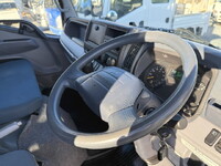 三菱ふそうキャンターアルミバン小型（2t・3t）[写真30]