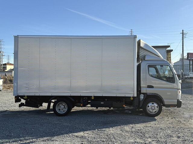三菱ふそうキャンターアルミバン小型（2t・3t）[写真04]
