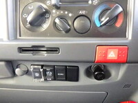 いすゞエルフアルミバン小型（2t・3t）[写真24]