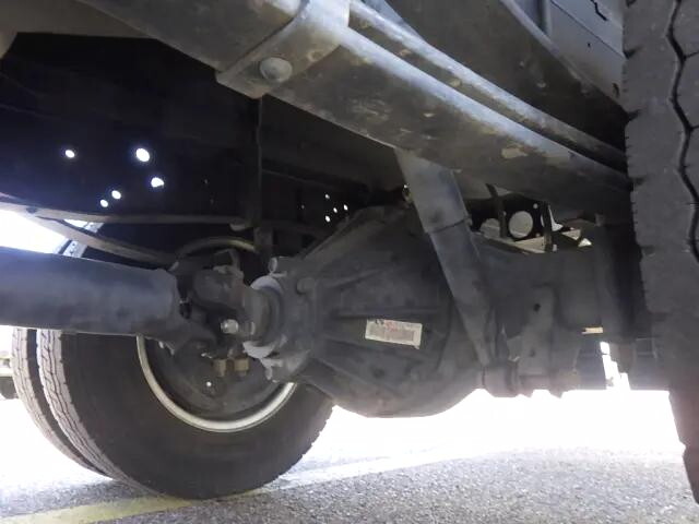 いすゞエルフアルミバン小型（2t・3t）[写真27]