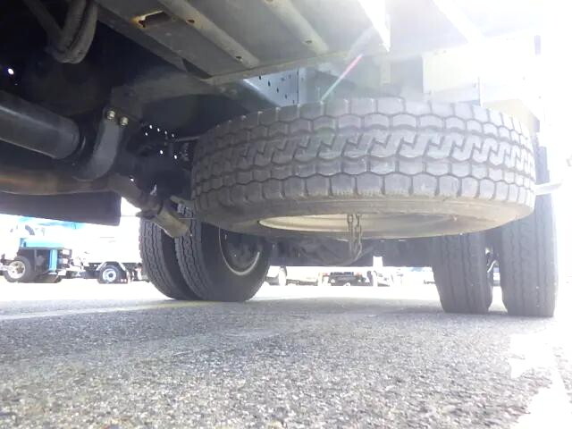 いすゞエルフアルミバン小型（2t・3t）[写真28]