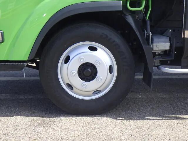 いすゞエルフアルミバン小型（2t・3t）[写真30]