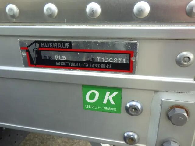 いすゞエルフアルミバン小型（2t・3t）[写真36]