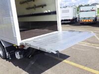 いすゞエルフアルミバン小型（2t・3t）[写真08]