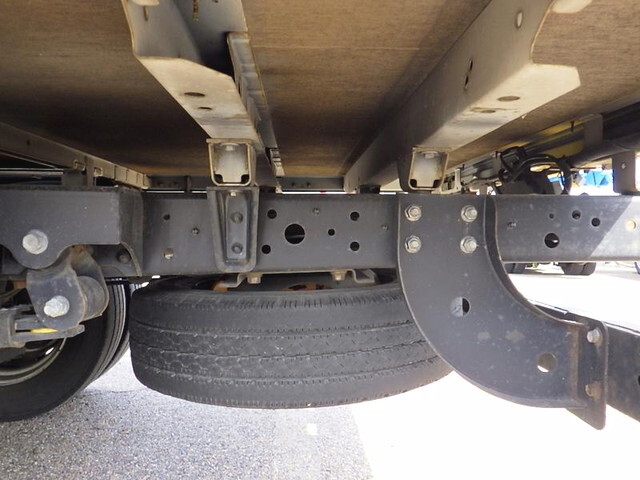 トヨタトヨエースカーテン車小型（2t・3t）[写真21]