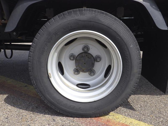 トヨタトヨエースカーテン車小型（2t・3t）[写真23]