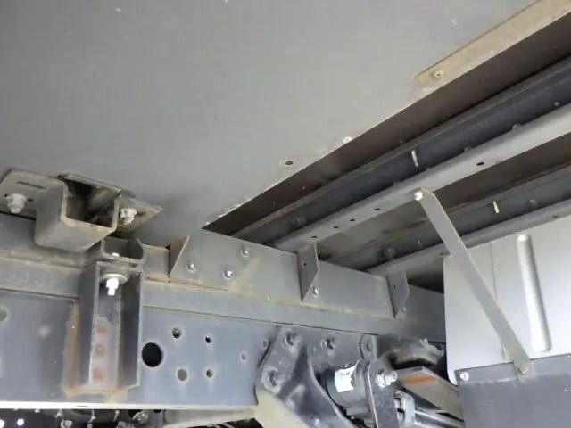 トヨタダイナアルミバン小型（2t・3t）[写真32]