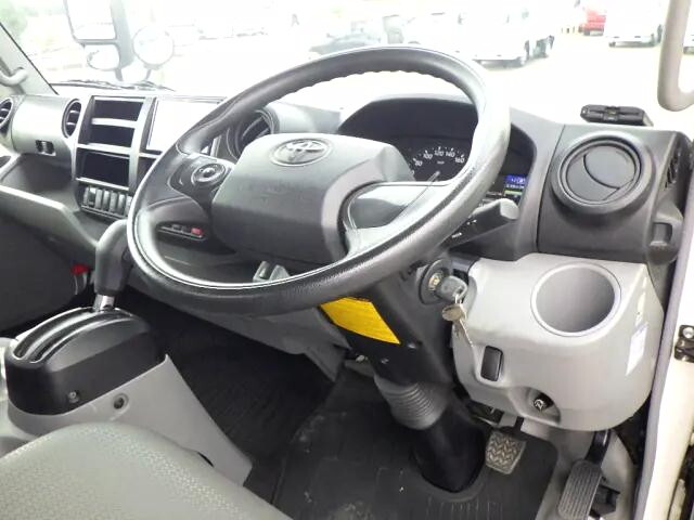 トヨタダイナアルミバン小型（2t・3t）[写真35]