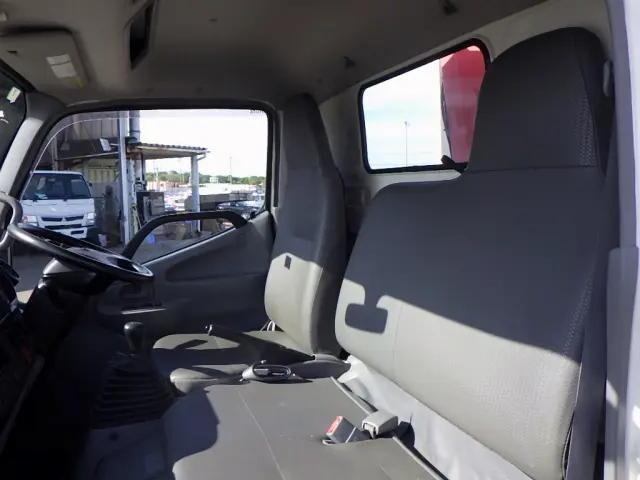 トヨタダイナクレーン3段小型（2t・3t）[写真16]